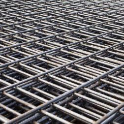 Reinforce Mesh-2M x 3.6M A393